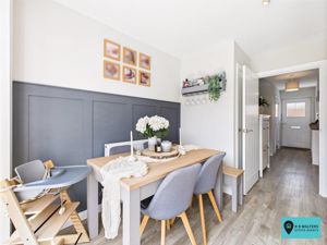 Dining Area - click for photo gallery